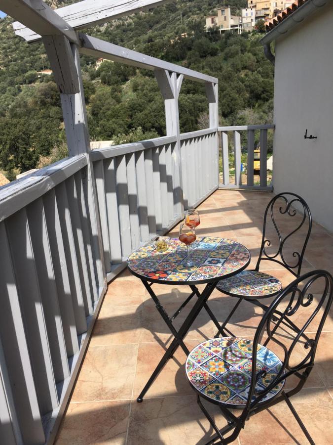 Casa Basgiu, Chambres Avec Balcon Et Table D'Hotes Zilia Eksteriør bilde